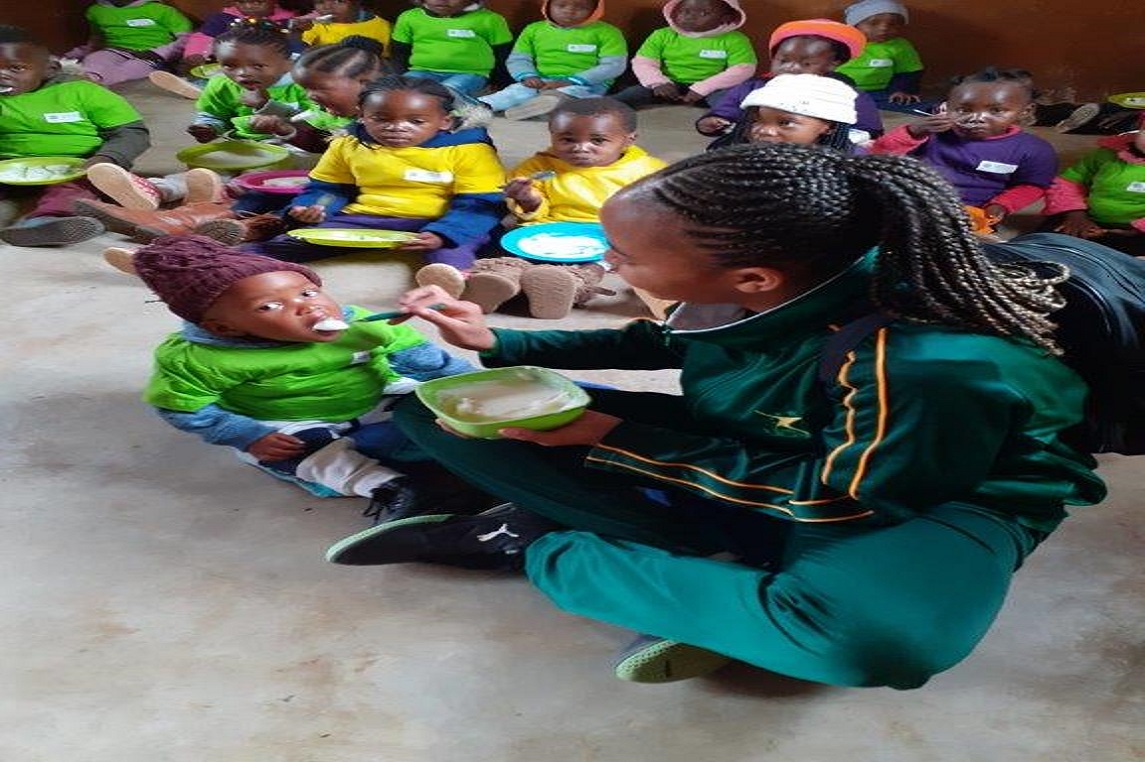 200 trailblazers are attending the 2019 National Youth Camp at Schoemansdaal Environmental Education Centre at Vhembe District a programme aimed at developing young people by empowering them with requisite values, soft skills and knowledge which will assist them to become responsible, conscious citizens and to strengthen their sense of patriotism and identity.